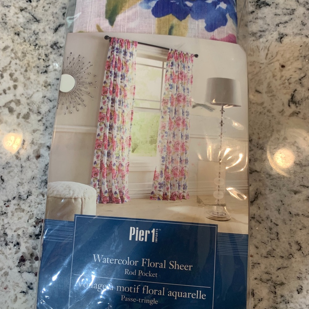 🌸Pier 1 Water Color Shear 1 Panel 96"